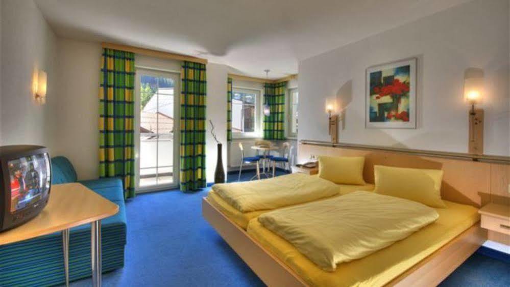 Bed and Breakfast Petit Madlein Ischgl Zimmer foto