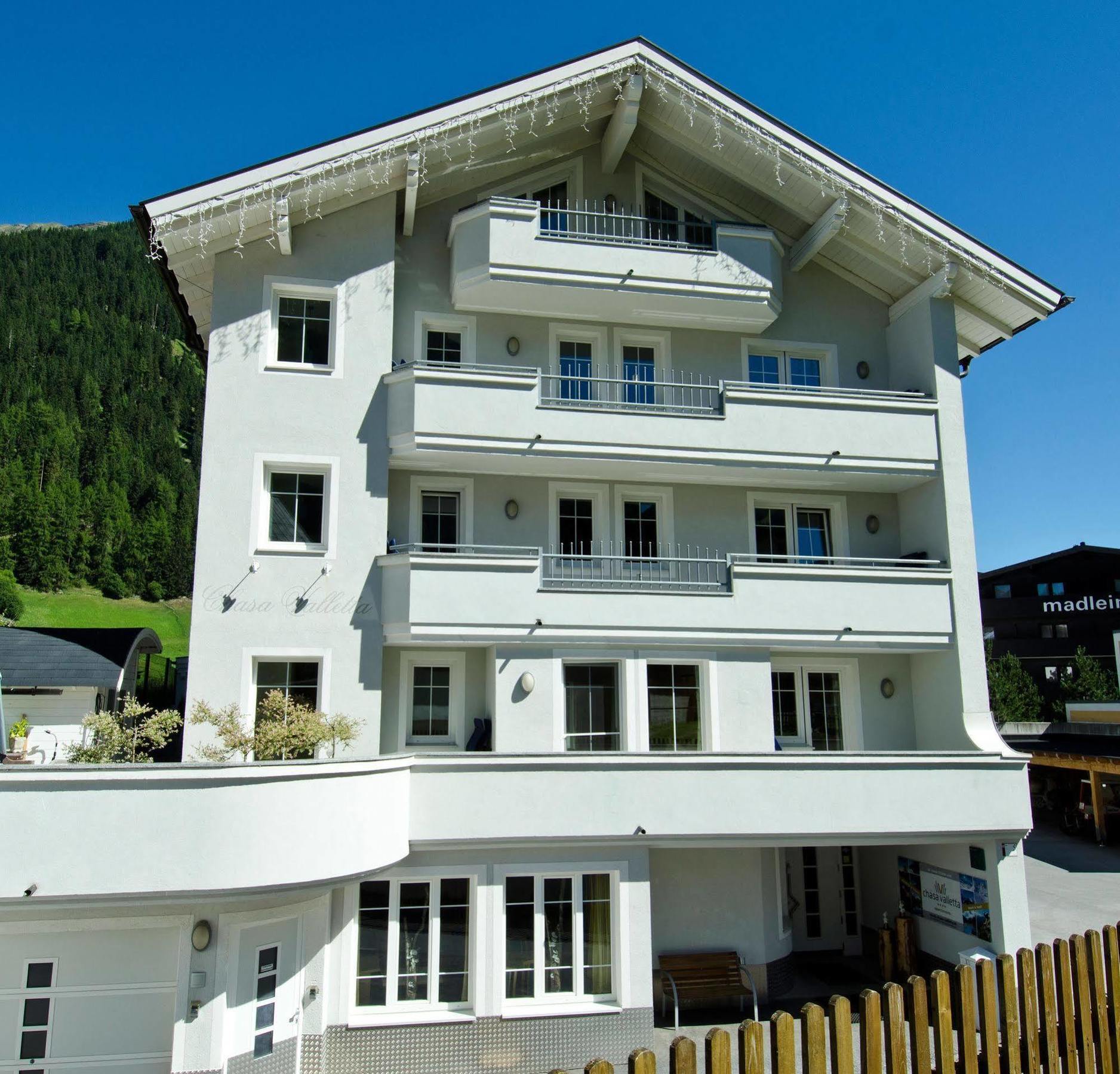 Bed and Breakfast Petit Madlein Ischgl Exterior foto